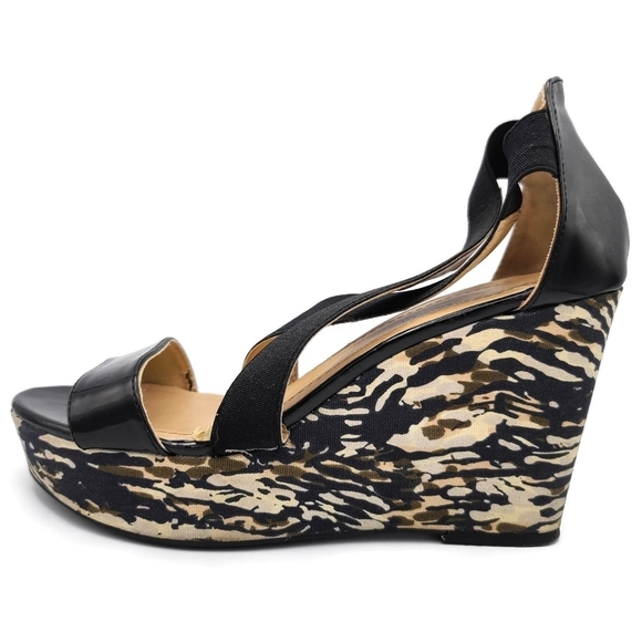 BCBG Generation platform sandals size 8.5B - Picture 9 of 10